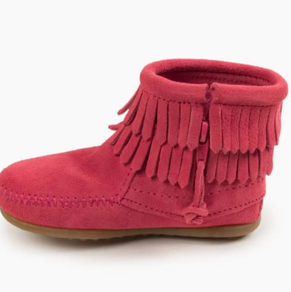 Minnetonka double fringe side zip hard sole boot size 2